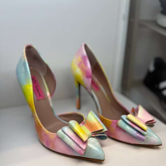 BETSEY JOHNSON PUMPS SZ 6 - Picture 2 of 3